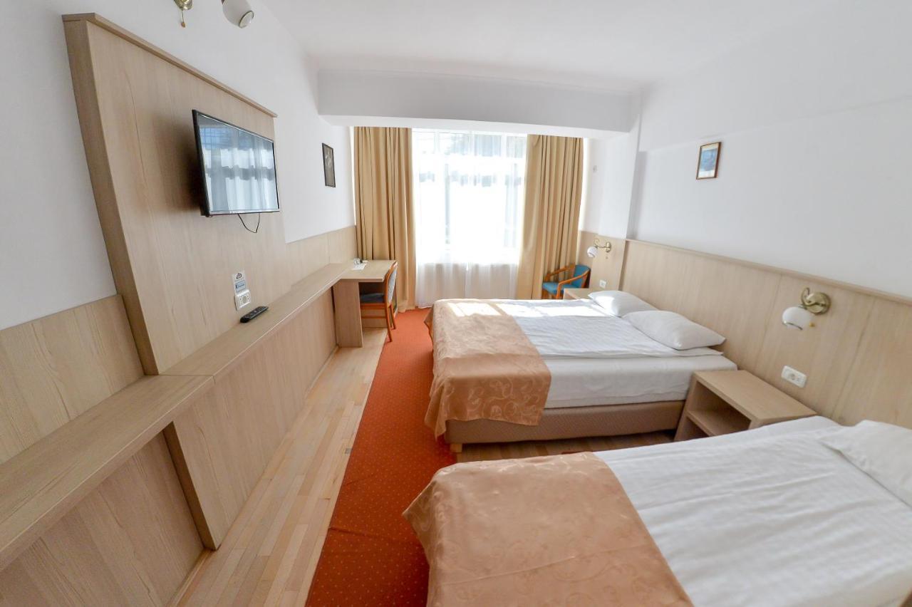 Hotel Gallant Sibiu Buitenkant foto